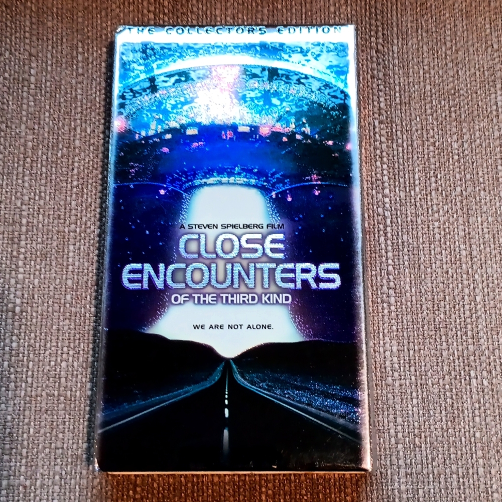 1997 VHS Movie Close Encounters Of A Third Kind